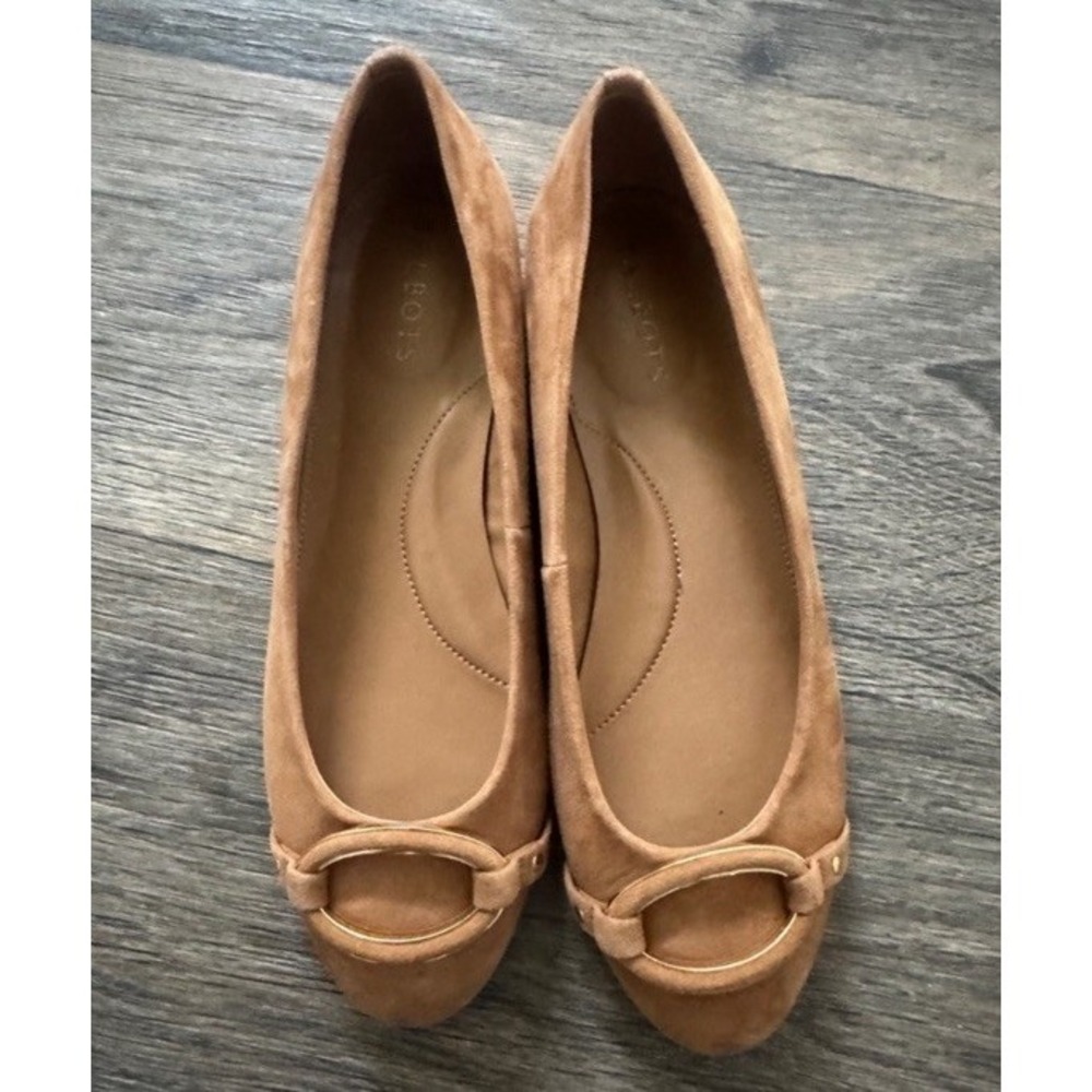 Talbots Tan Suede Ballerina Flats Size 7 With Buckle Detail  Minimalist Career‎
